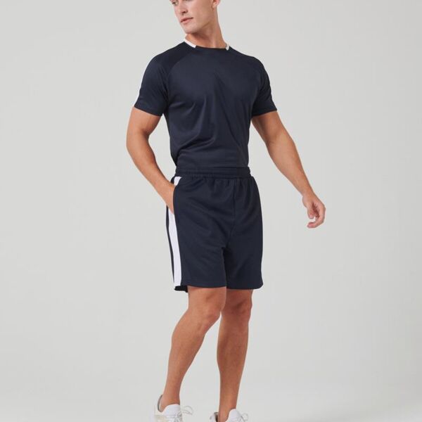 KNITTED SHORTS WITH POCKETS Thumbnail