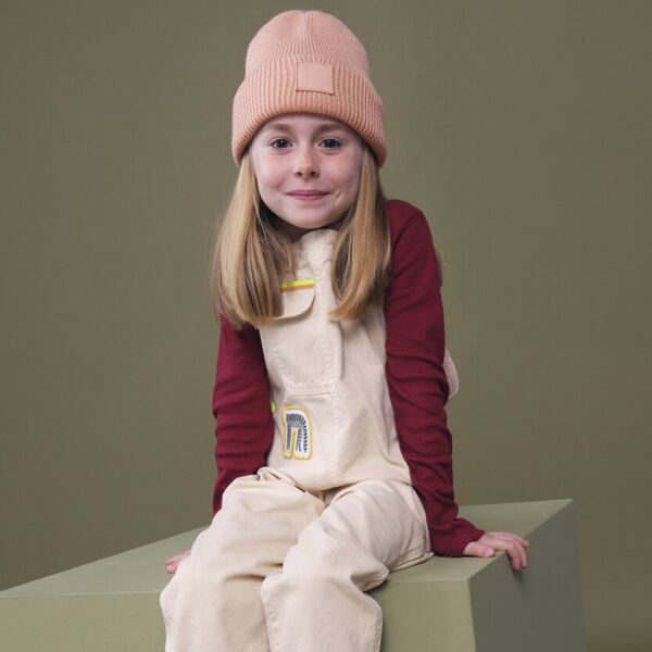 Kids deep cuffed tonal patch beanie Thumbnail
